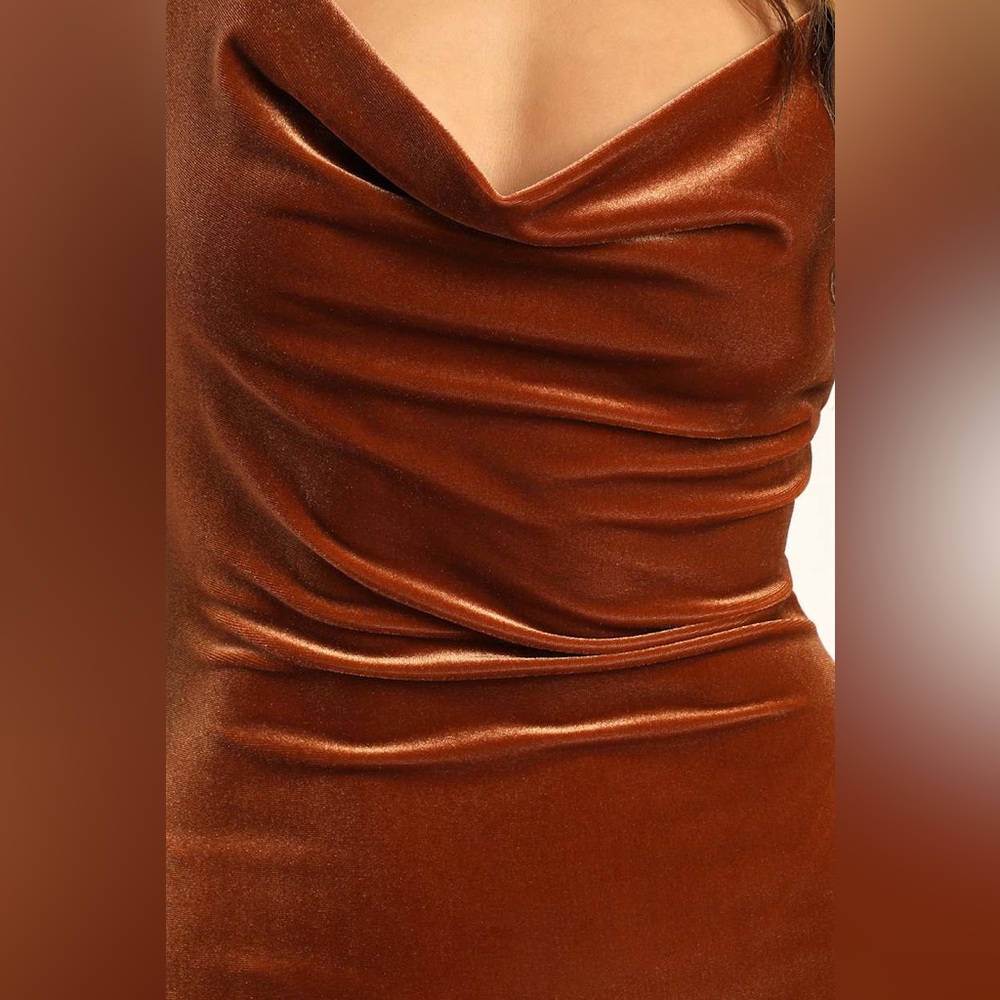 Lulus • NWT Rust Brown Velvet Dress Jazzy Belle Cowl Neckline Sz Small Cocktail‎ - Picture 2 of 11